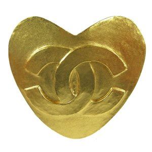 Auth Chanel Cc Logos Heart Motif Brooch Gold-Plat… - image 1